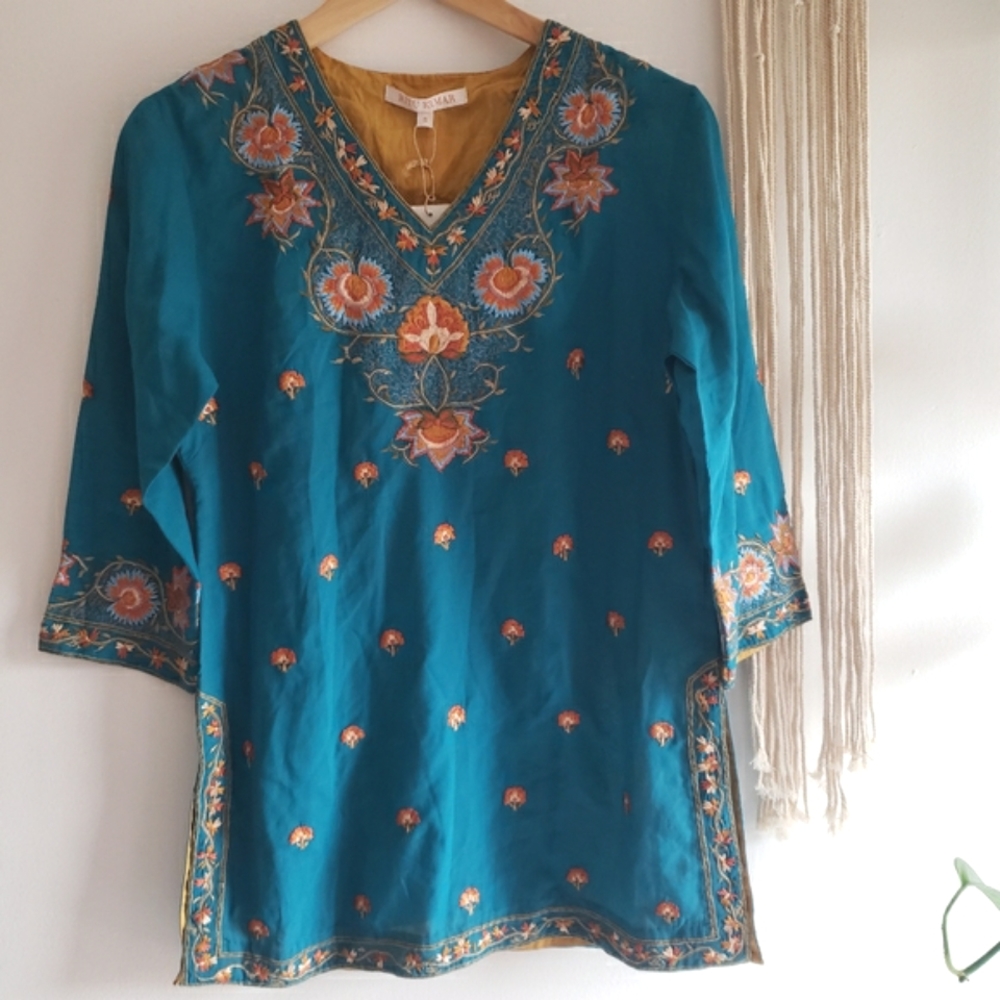 Ritu Kumar Indian V Neck 3/4 Sleeve Short Solid Top Embroidered Kurti Slit Tunic